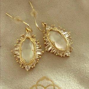 Kendra Scott Kapri Earrings - GOLD